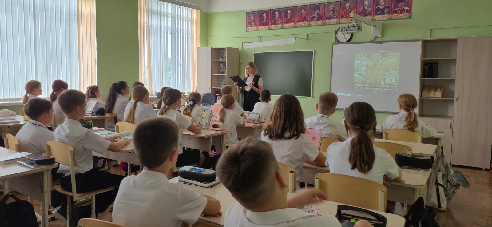 Тематический урок мужества в школе №35, посвященный Дню воинской славы России