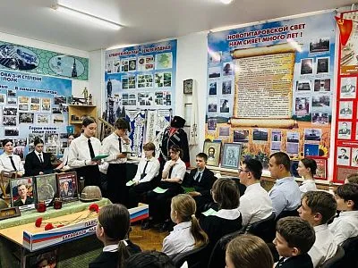 «ГЕРОИ - ВЫПУСКНИКИ НАШЕЙ ШКОЛЫ»