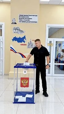 Председатель Совета Новотитаровского сельского поселения Константин Прокофьев и депутаты Совета приняли активное участие в выборах
