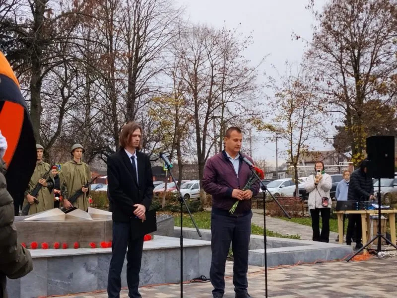 «Имя твое неизвестно, подвиг твой бессмертен»