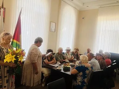 Заседание Совета Ветеранов Новотитаровского сельского поселения и поздравление Титаренко Анны Ивановны с 80-летием