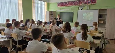 Тематический урок мужества в школе №35, посвященный Дню воинской славы России