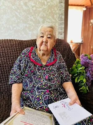Сегодня 100-летний юбилей отмечает труженик тыла Ткаченко Раиса Емельяновна.