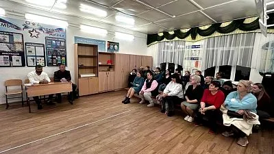 Председатель Совета Новотитаровского сельского поселения посетил родительское собрание в МБОУ МО Динской район ООШ №9